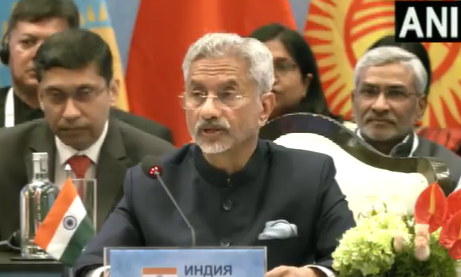 एससीओ की बैठक में पाकिस्तान को विदेश मंत्री एस जयशंकर ने सुनाई खरी-खरी, बोले- सीमा पार से आतंकवाद जारी, कोरोना काल में भी जारी रहा टेरर फंडिंग