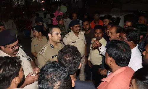 दर्दनाक हादसा... कुएं में गिरे दो बच्चों को बचाने मां ने पानी में लगाई छलांग, तीनों की मौत