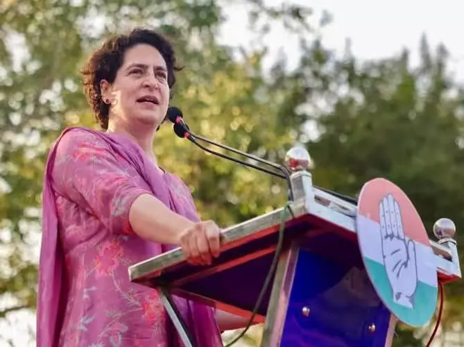 प्रियंका गांधी अगले महीने मध्य प्रदेश के जबलपुर से शुरू करेंगी पार्टी का चुनावी प्रचार अभियान, जानिए क्या है कांग्रेस की रणनीति? प्रियंका गांधी अगले महीने मध्य प्रदेश के जबलपुर से शुरू करेंगी पार्टी का चुनावी प्रचार अभियान, जानिए क्या है कांग्रेस की रणनीति?