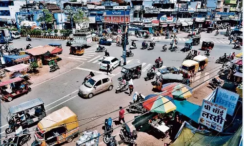 ट्रैफिक सिग्नल भी हुए बेअसर, नगर निगम के अधिकारी नहीं दे रहे ध्यान