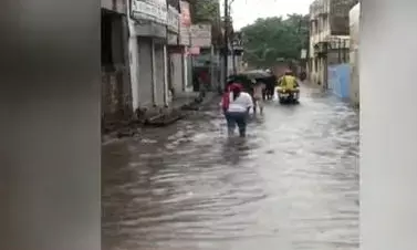 फैक्ट चेक : दस महीने पुराने बारिश के वीडियो को अभी का बताकर कर रहे शेयर, जानिए क्या हैं सच्चाई