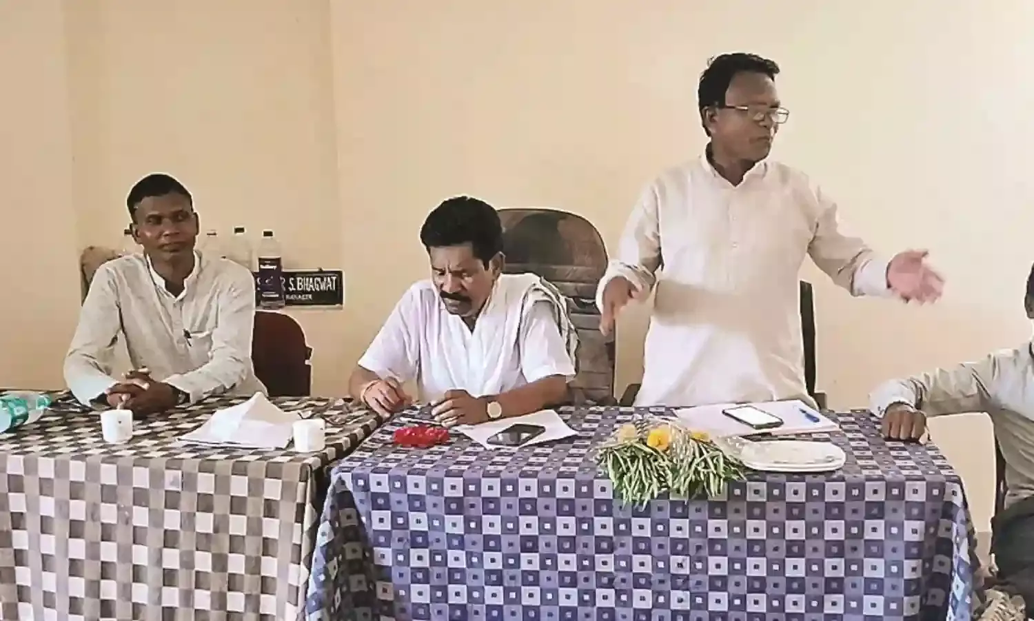 जब तक समस्याओं का समाधान नहीं होता आदिवासी संस्थाएं नहीं खरीदेंगी धान