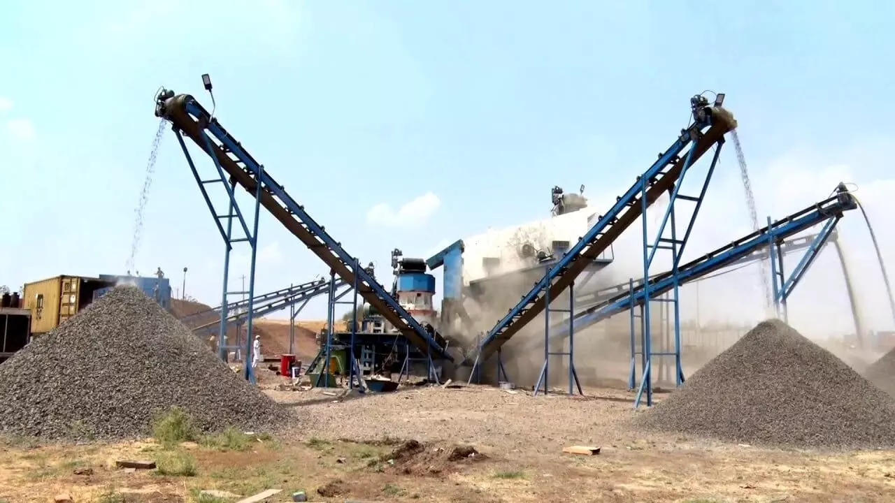 स्टोन क्रशर धारकों को अब व्यापार लाइसेंस लेना अनिवार्य स्टोन क्रशर धारकों को अब व्यापार लाइसेंस लेना अनिवार्य