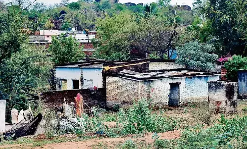 कागजों में दफन हो गई पहाड़ी को पर्यटन स्थल के रूप में विकसित करने की योजना कागजों में दफन हो गई पहाड़ी को पर्यटन स्थल के रूप में विकसित करने की योजना