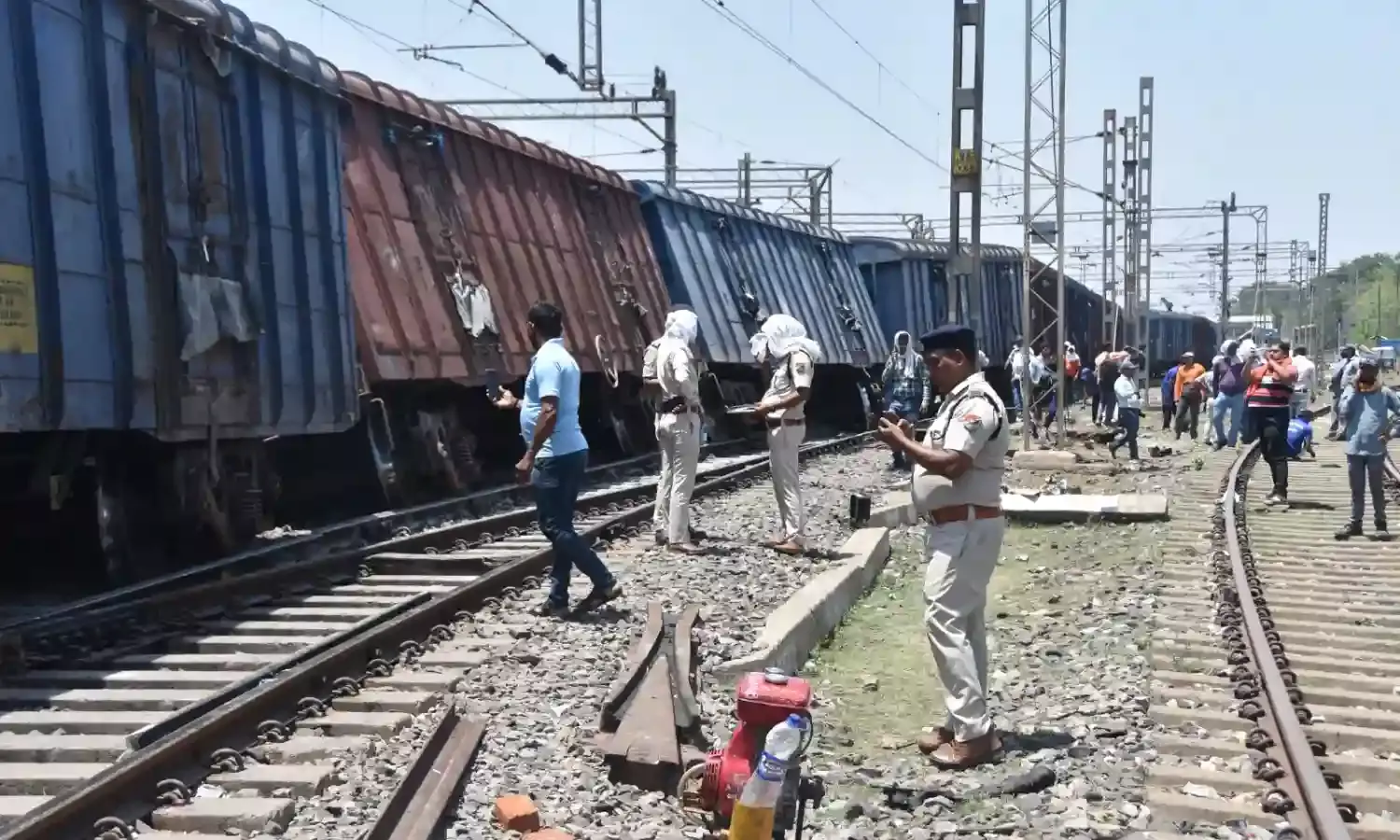 कटनी में मालगाड़ी के 4 डिब्बे पटरी से उतरे