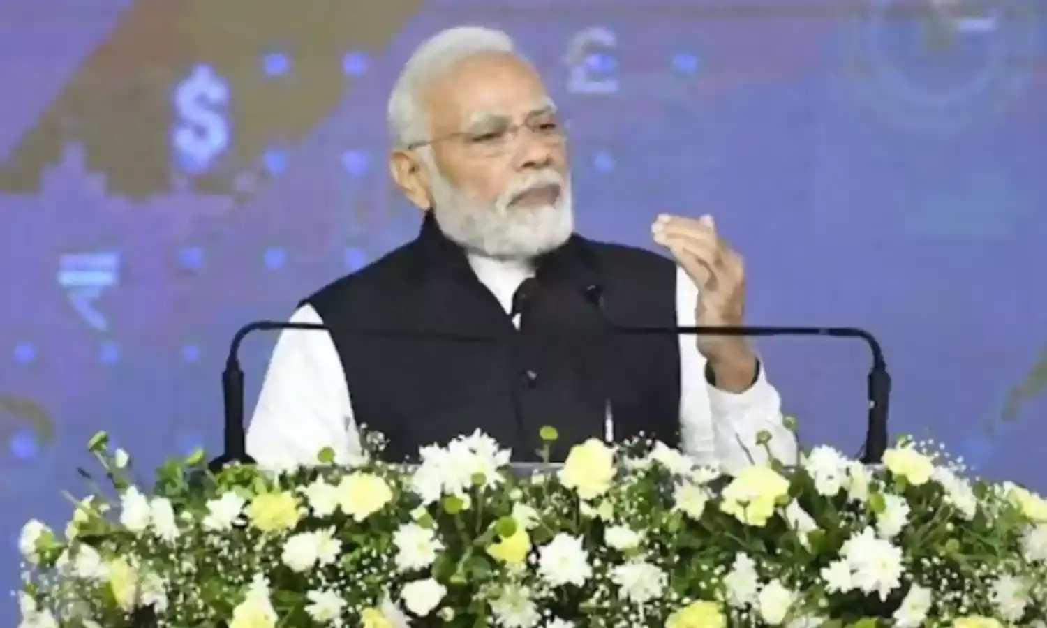 प्रधानमंत्री ने महाराष्ट्र की वैज्ञानिक और तकनीकी प्रगति से जुड़ी आर्धा दर्जन परियोजनाओं की आधारशिला रखी