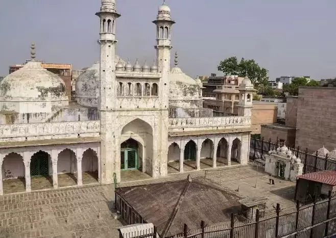 ज्ञानवापी मस्जिद मामले में एएसआई कर सकता है शिवलिंग की कार्बन डेटिंग जांच: इलाहाबाद HC ज्ञानवापी मस्जिद मामले में एएसआई कर सकता है शिवलिंग की कार्बन डेटिंग जांच: इलाहाबाद HC
