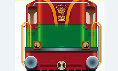 डिस्प्ले बोर्ड में जिस जगह दिखाया कोच वहाँ नहीं लगाया डिस्प्ले बोर्ड में जिस जगह दिखाया कोच वहाँ नहीं लगाया