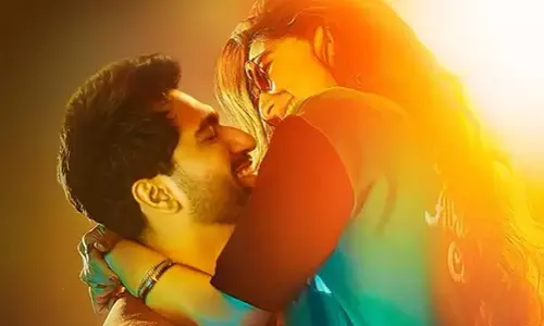 जरा हटके जरा बचके : बॉलीवुड की नई जोड़ी सारा और विक्की की फिल्म का ट्रेलर हुआ रिलीज, देखें वीडियो