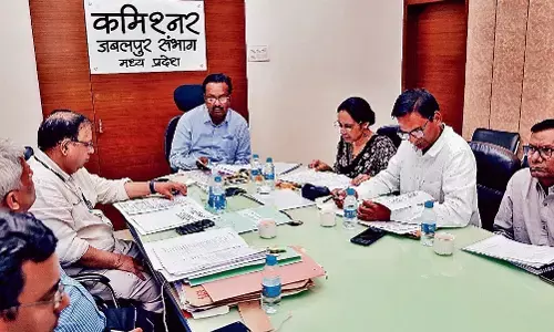 मेडिकल में जल्द शुरू होगी आउटसोर्स सेंट्रलाइज्ड लैब, सुपर स्पेशिएलिटी हॉस्पिटल में बनेंगे पेइंग व क्रिटिकल केयर वार्ड