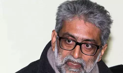 सुप्रीम कोर्ट ने नवलखा की नजरबंदी स्थान में बदलाव के संबंध में जवाबी हलफनामा दायर करने दिया चार सप्ताह का समय