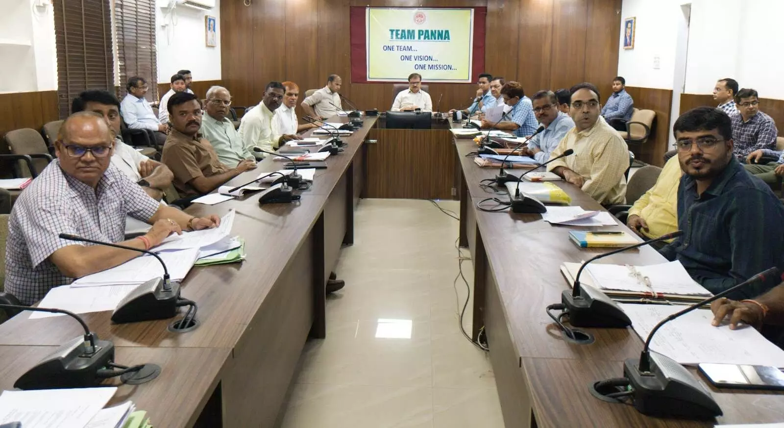 मुख्यमंत्री पन्ना रेलवे स्टेशन का करेंगे भूमिपूजन, अन्य विकास कार्यों की भी मिलेगी सौगात, कलेक्टर ने टी.एल. बैठक में दी जानकारी मुख्यमंत्री पन्ना रेलवे स्टेशन का करेंगे भूमिपूजन, अन्य विकास कार्यों की भी मिलेगी सौगात, कलेक्टर ने टी.एल. बैठक में दी जानकारी