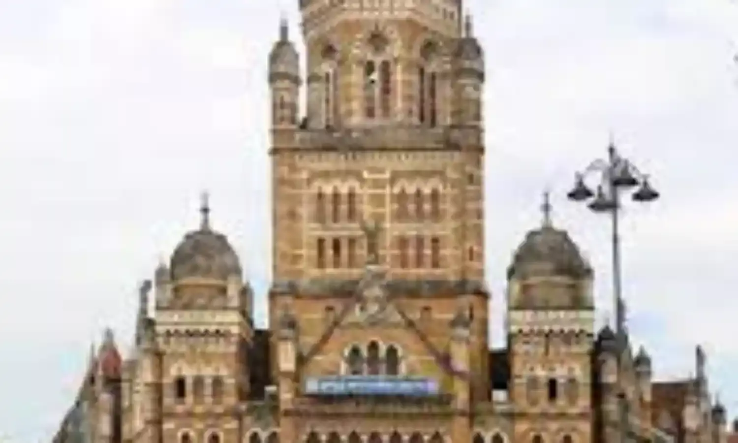 मुंबई के 210 अवैध स्कूलों को बंद कराने की कवायद में जुटी बीएमसी