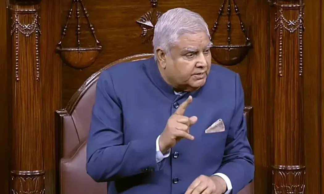 उपराष्ट्रपति ने नए संसद भवन में जाने से पहले कर्मचारियों को दी सलाह