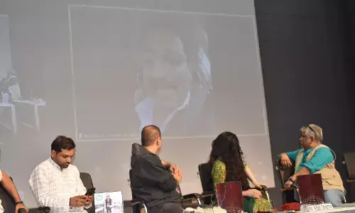 एमसीयू कुलपति प्रो केजी सुरेश ने फिल्म द केरला स्टोरी की प्रशंसा करते हुए टीम को दी बधाई एमसीयू कुलपति प्रो केजी सुरेश ने फिल्म द केरला स्टोरी की प्रशंसा करते हुए टीम को दी बधाई