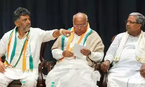 डीके शिवकुमार की जिद के बाद क्या 2-3 साल के फॉर्मूले पर चलेगी कांग्रेस सरकार! सिद्धारमैया की किस दलील से निकली फॉर्मूले की हवा?