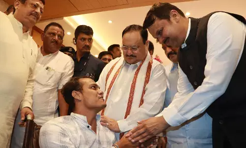 नड्‌डा बोले- मोदी के नेतृत्व में करोड़ों रुपए डायरेक्ट लोगों के बैंक खातों में पहुंचे, कांग्रेस की थी कमीशन सरकार