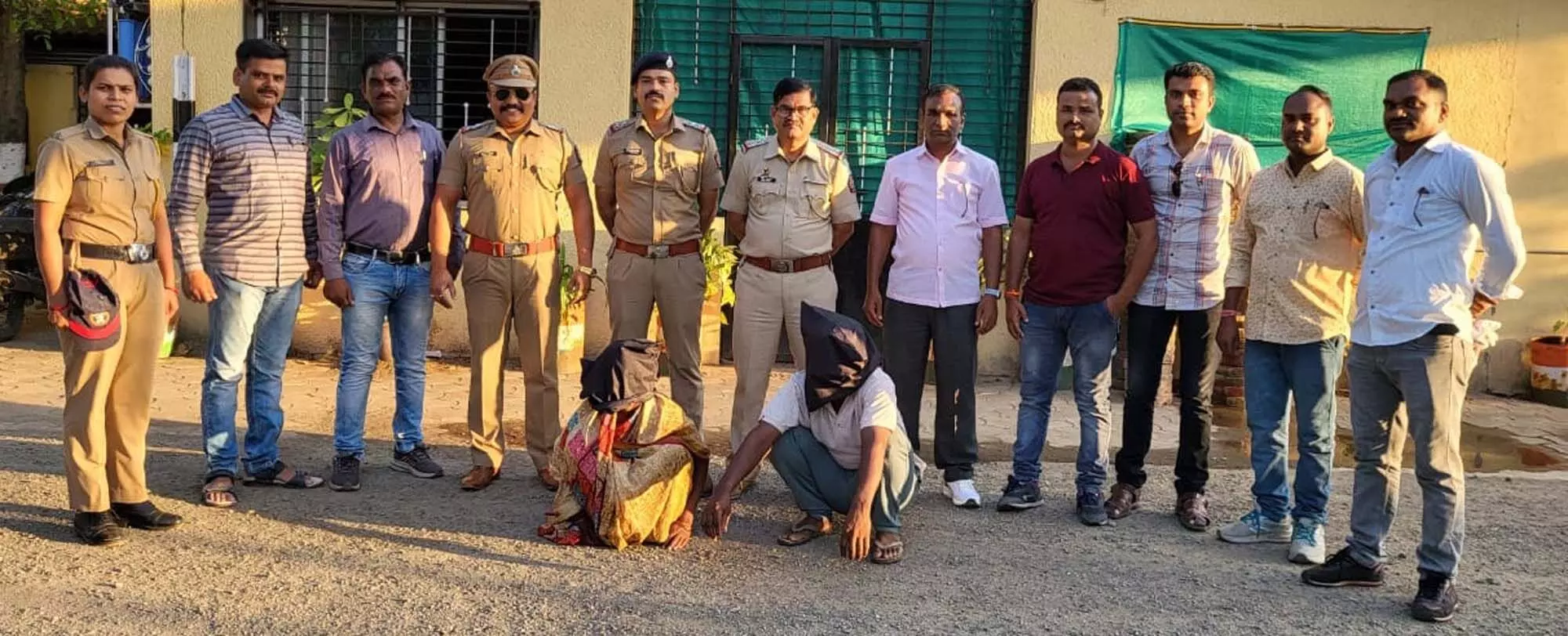 प्रेमी के साथ मिलकर पति की हत्या, महिला सहित 2 गिरफ्तार प्रेमी के साथ मिलकर पति की हत्या, महिला सहित 2 गिरफ्तार