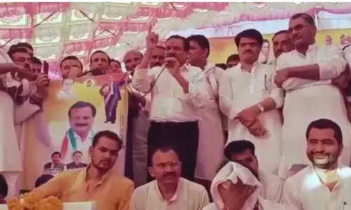 भोपाल: बुधनी में गरजे सज्जन वर्मा कहा संविधान हमारे लिए गीता, बाइबिल, कुरान, गुरु ग्रन्थ है। भोपाल: बुधनी में गरजे सज्जन वर्मा कहा संविधान हमारे लिए गीता, बाइबिल, कुरान, गुरु ग्रन्थ है।