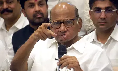 कर्नाटक में सिद्धारमैया के शपथ ग्रहण में जाएंगे पवार, उद्धव के शामिल होने पर संशय कर्नाटक में सिद्धारमैया के शपथ ग्रहण में जाएंगे पवार, उद्धव के शामिल होने पर संशय