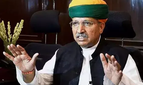 गहलोत की आईएएस फटकार पर बरसेगा मेघवाल का प्यार! गहलोत की आईएएस फटकार पर बरसेगा मेघवाल का प्यार!