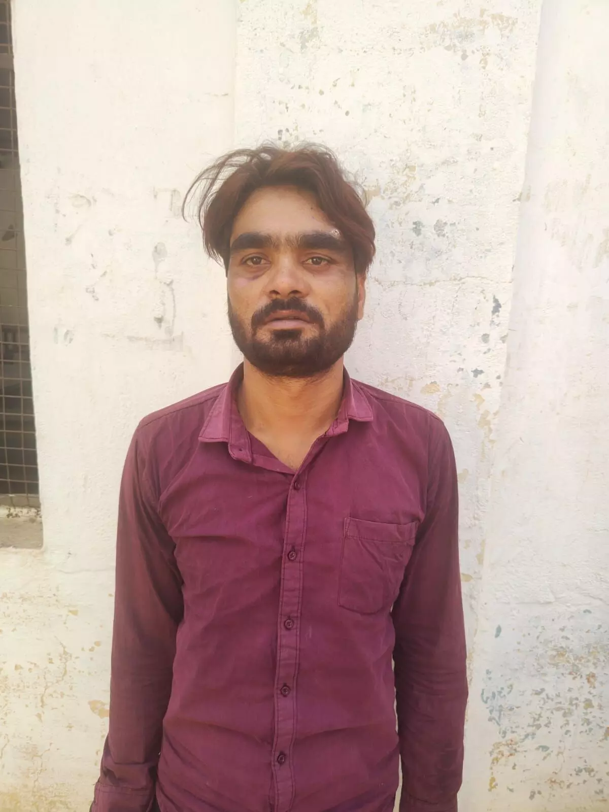 बठिया कला में चोरी का ४ माह बाद खुलासा, बहू का जीजा निकला चोर, ४ लाख नकदी समेत १० लाख के गहने जब्त बठिया कला में चोरी का ४ माह बाद खुलासा, बहू का जीजा निकला चोर, ४ लाख नकदी समेत १० लाख के गहने जब्त