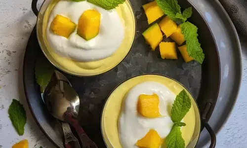 मात्र दो चीजों की मदद से बनाएं टेस्टी मैंगो मूस, इस आसान रेसिपी से मात्र दो चीजों की मदद से बनाएं टेस्टी मैंगो मूस, इस आसान रेसिपी से