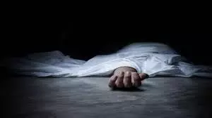 मिक्सर प्लांट की मशीन में फंसने से मजदूर की मौत मिक्सर प्लांट की मशीन में फंसने से मजदूर की मौत