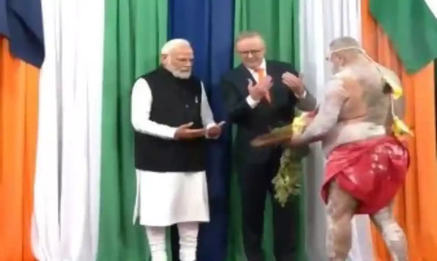 मोदी-मोदी के नाम से गूंज रहे एरेना में पीएम ने लगवाए इंडिया इंडिया के नारे, ऑस्ट्रेलिया में इन बातों पर दिया जोर