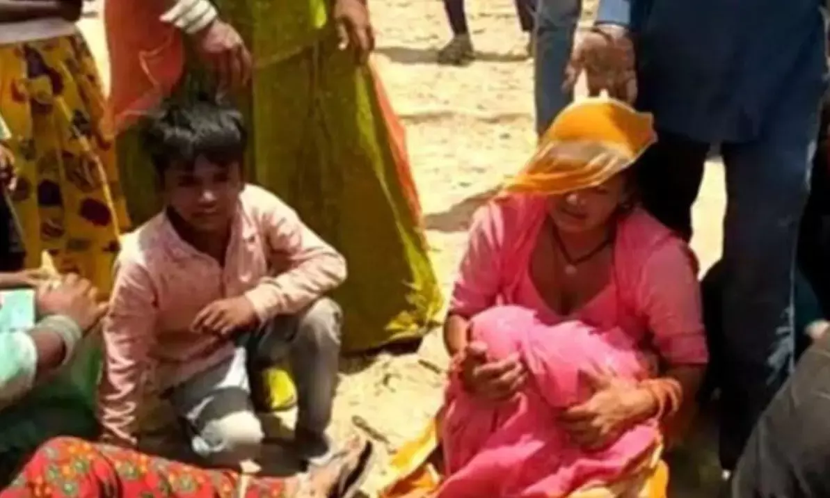 राजस्थान में बेघर हुए प्रवासियों को मिला नया आशियाना, पिछले हफ्ते ही गिराया गया था घर