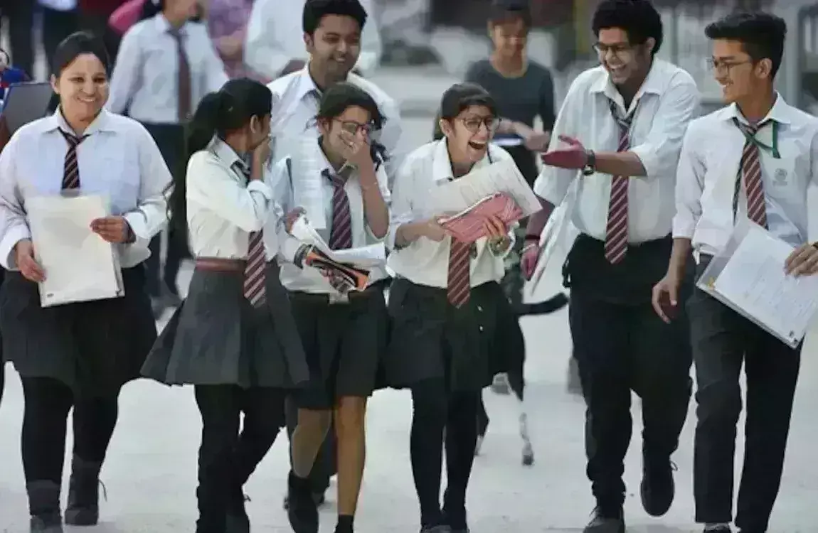 अगले शैक्षणिक सत्र से विद्यार्थियों के लिए एक जैसे गणवेश