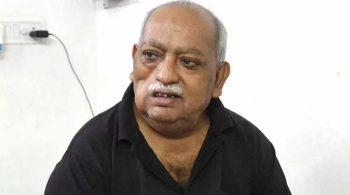 फेमस शायर मुनव्वर राणा को रखा गया वेंटिलेटर पर, अगले 72 घंटे है काफी क्रूशियल फेमस शायर मुनव्वर राणा को रखा गया वेंटिलेटर पर, अगले 72 घंटे है काफी क्रूशियल