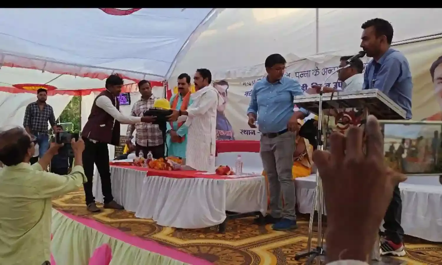 खनिज मंत्री ने इटवांकला में विद्युत उपकेन्द्र का किया लोकार्पणन