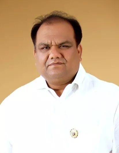 तिवारी ने जिलाध्यक्ष पद से धोया हाथ तिवारी ने जिलाध्यक्ष पद से धोया हाथ