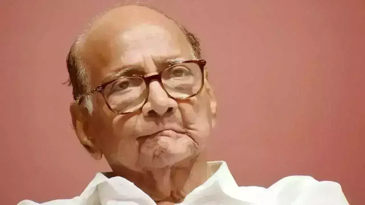 अवैध स्कूलों को बचाने उतरे शरद पवार, शिक्षा आयुक्त को किया फोन अवैध स्कूलों को बचाने उतरे शरद पवार, शिक्षा आयुक्त को किया फोन
