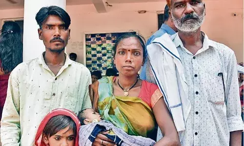 कर्ज के बदले एटीएम और पासबुक रखी गिरवी