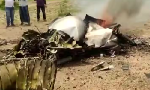 कर्नाटक में हादसे का शिकार हुआ वायुसेना का विमान, पायलट ने इस तरह बचाई अपनी जान
