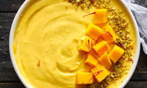 घर पर बनाएं आम श्रीखंड, इस आसान रेसिपी के साथ