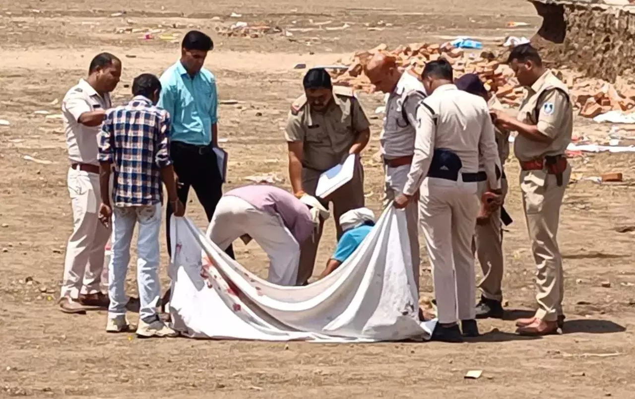 नेहरू स्टेडियम में स्ट्रीट वेंडर की निर्मम हत्या, शरीर पर मिले 36 घाव