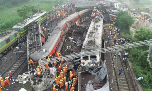 बालासोर हादसा: एक बार फिर से पटरी पर ट्रेन दौड़ाने के लिए काम जारी, स्वास्थ्य मंत्री मनसुख मंडाविया ओडिशा पहुंचे, घायलों से करेंगे मुलाकात