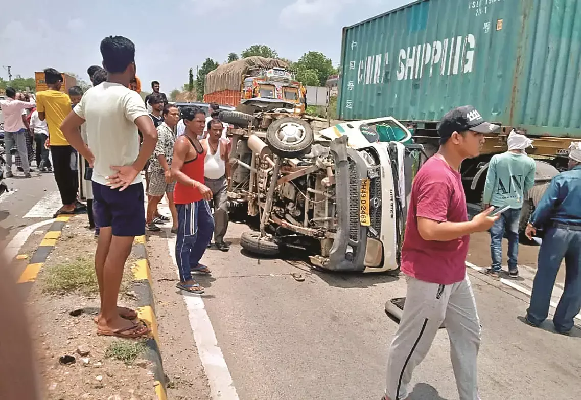 जिले में अलग-अलग सड़क हादसे में 1 की  मौत, 6 घायल