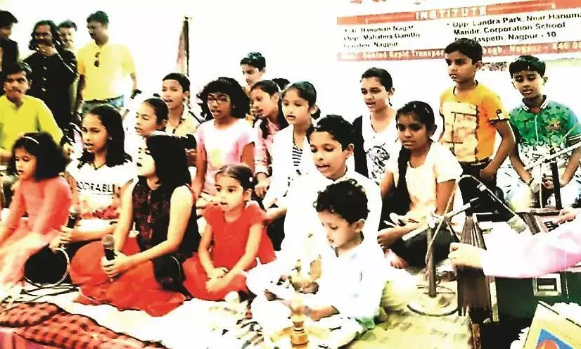 पहली कक्षा से पाठ्यक्रम में संगीत शिक्षा जरूरी