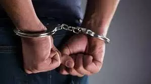 युवती का शोषण करने वाला गिरफ्तार- शादी के लिए दबाव बनाया, तो की मारपीट युवती का शोषण करने वाला गिरफ्तार- शादी के लिए दबाव बनाया, तो की मारपीट