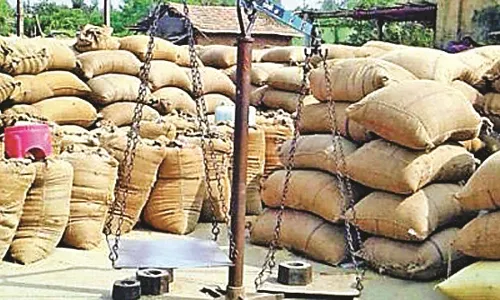 खरीदी केंद्रों की संख्या बढ़ी, धान खरीदी में नहीं आयी तेजी