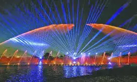 फुटाला तालाब पर बने म्यूजिकल फाउंटेन व बरगद के कृत्रिम वृक्ष पर आपत्ति फुटाला तालाब पर बने म्यूजिकल फाउंटेन व बरगद के कृत्रिम वृक्ष पर आपत्ति