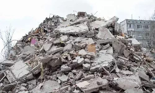 सोचकर ही फेंकें मलबा अन्यथा देना पड़ेगा दंड