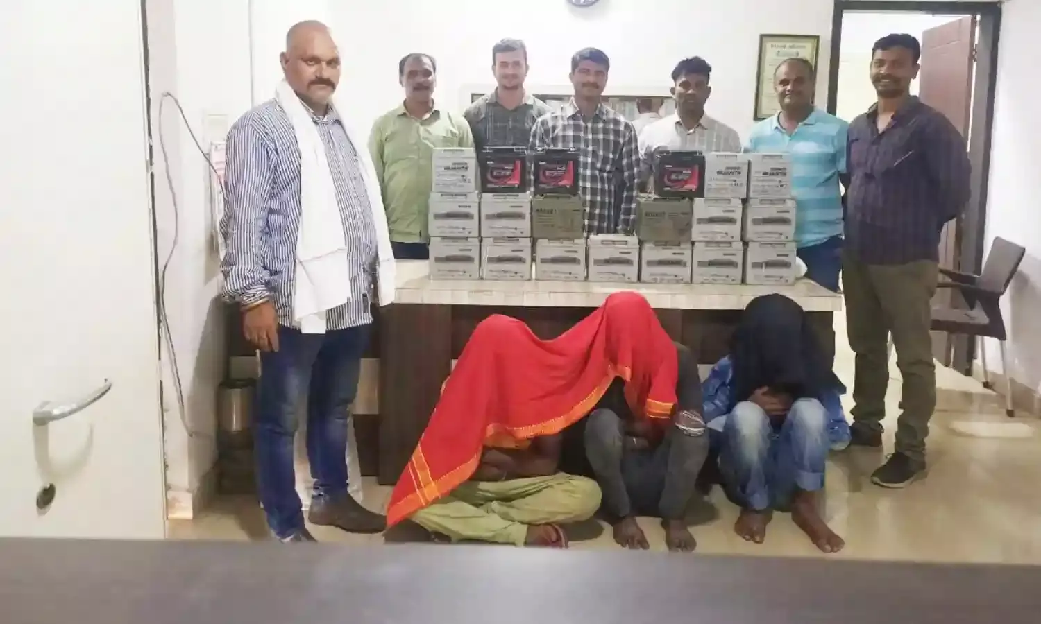 मुख्य डाकघर में बैटरी चोरी का सुरक्षा रक्षक ही निकला सूत्रधार