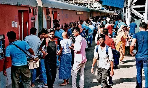 जाँच अिभयान : सीनियर डीसीएम ने जबलपुर से लेकर पिपरिया तक किया निरीक्षण