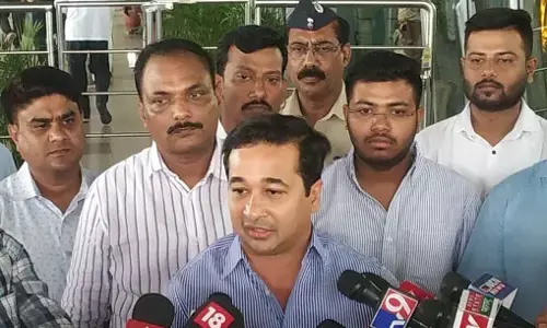 राऊत को धमकी देने वाली महिला तो नहीं : राणे राऊत को धमकी देने वाली महिला तो नहीं : राणे