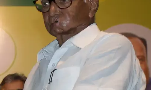 एनसीपी : उत्तराधिकार की जंग में एक कदम आगे सुप्रिया!